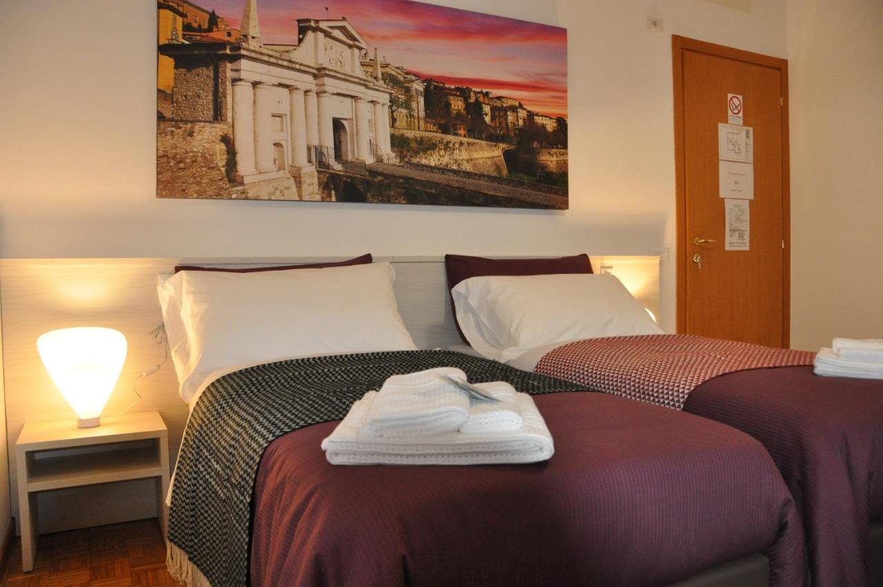 Citywalls Guest House Bergamo Exterior foto