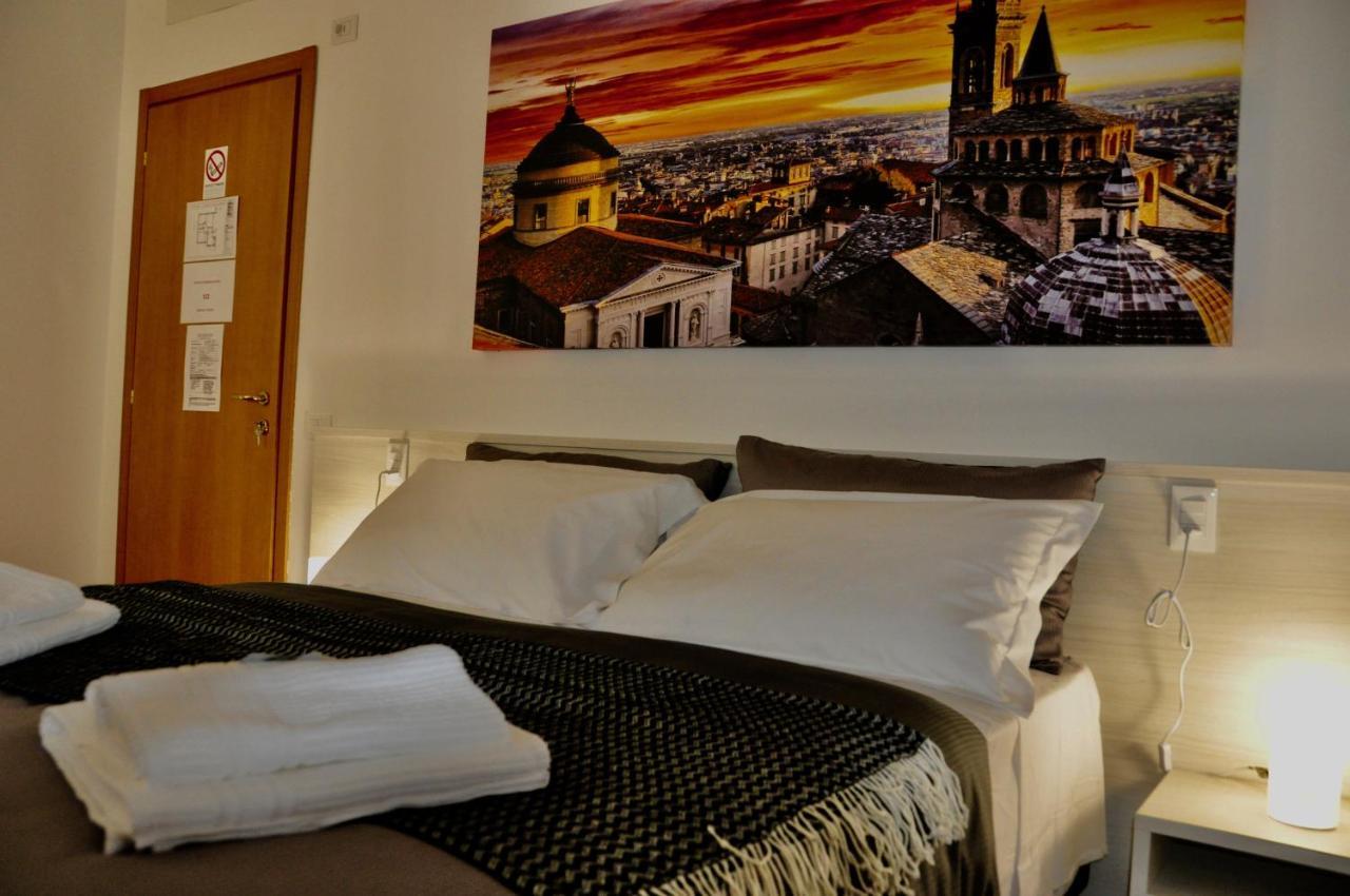 Citywalls Guest House Bergamo Exterior foto
